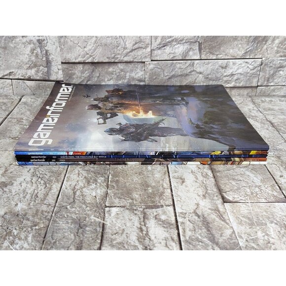 Lot Of 5 Game Informer Magazine Issues 281, 282, 283, 285, 286 - Picture 9 of 11